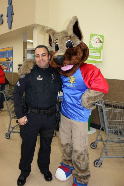 Shop with a cop Xmas 2012 pic 3